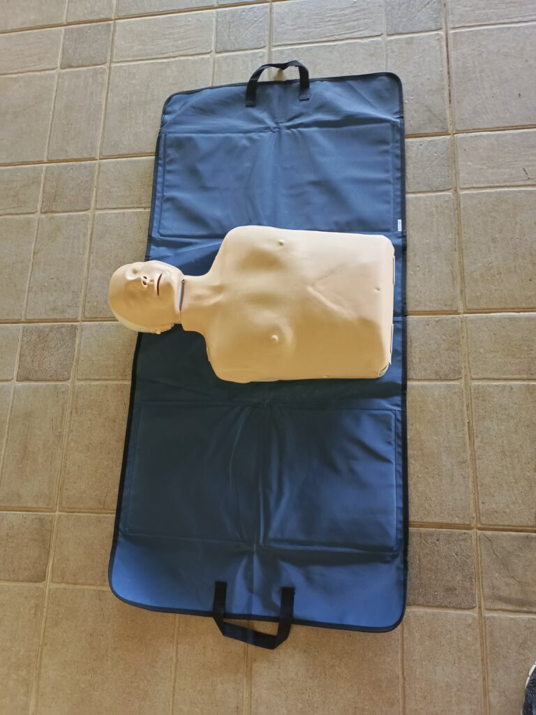 Mannequins d’entraînement à la RCP réanimation cardio-pulmonaire (adulte, enfant, nourrisson)